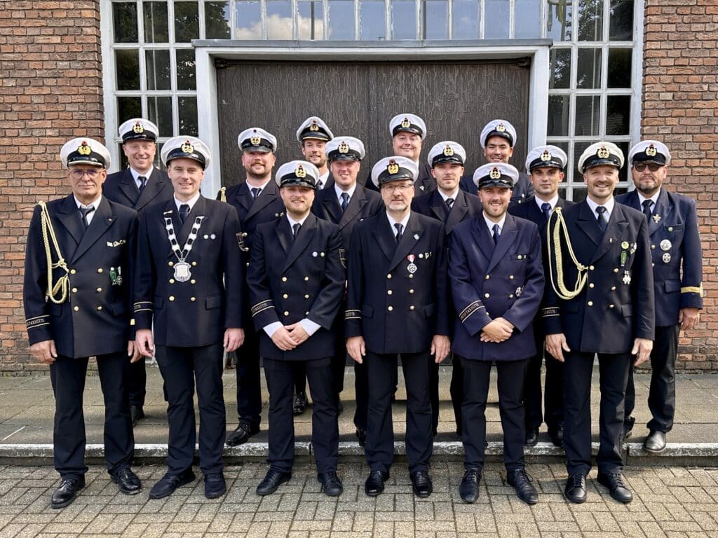 Gruppenfoto des Schützenzug Marinezug Tackhütte